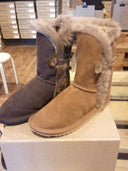 Get Some Roo On Ya Shoe ! - The UGG Shop®