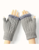 EVERAU® Fingerless Ultra Plush Knit Gloves